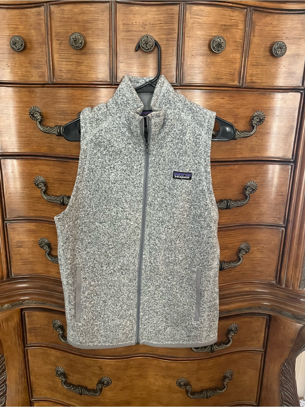 Patagonia Men’s Heather Gray Full-Zip Fleece Vest